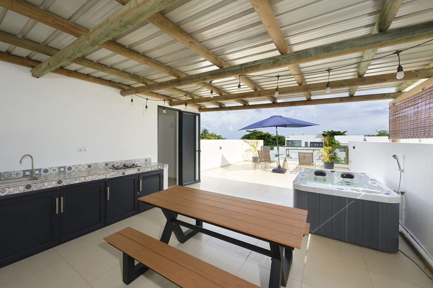 Appartement duplex de trois chambres avec rooftop vue mer et jacuzzi – Trou aux Biches - 4